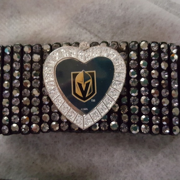 Handmade Golden Knights Accessories - Picture 4 of 4